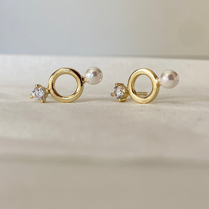 NILA GOLD WHITE EARRINGS
