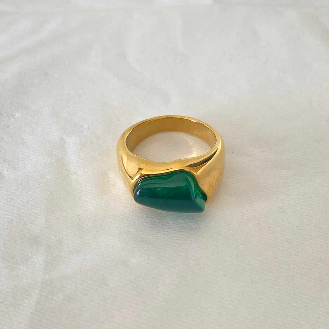 AMANDA GREEN RING