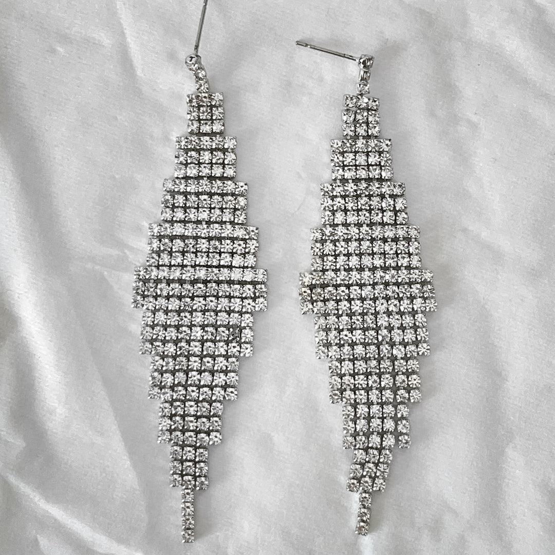BRIANNA SILVER WHITE EARRINGS