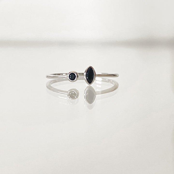 CELIA SILVER BLACK RING
