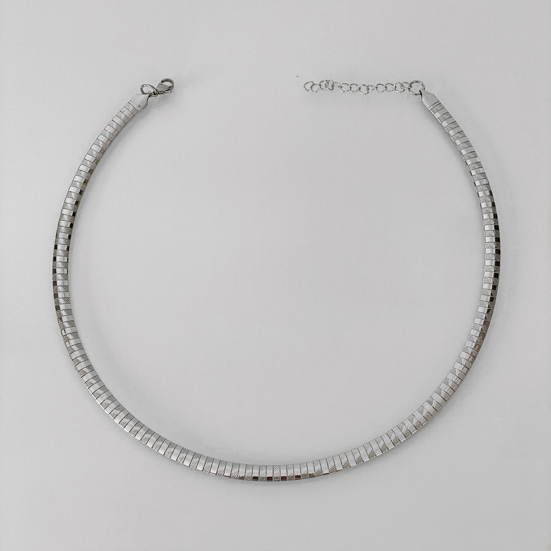 ABBY SILVER NECKLACE