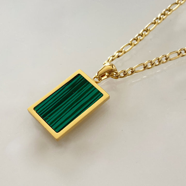 IRIA GREEN NECKLACE
