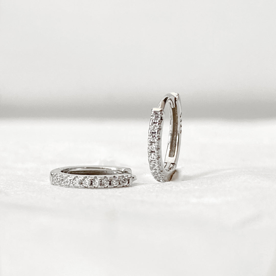 LINDSEY SILVER WHITE EARRINGS