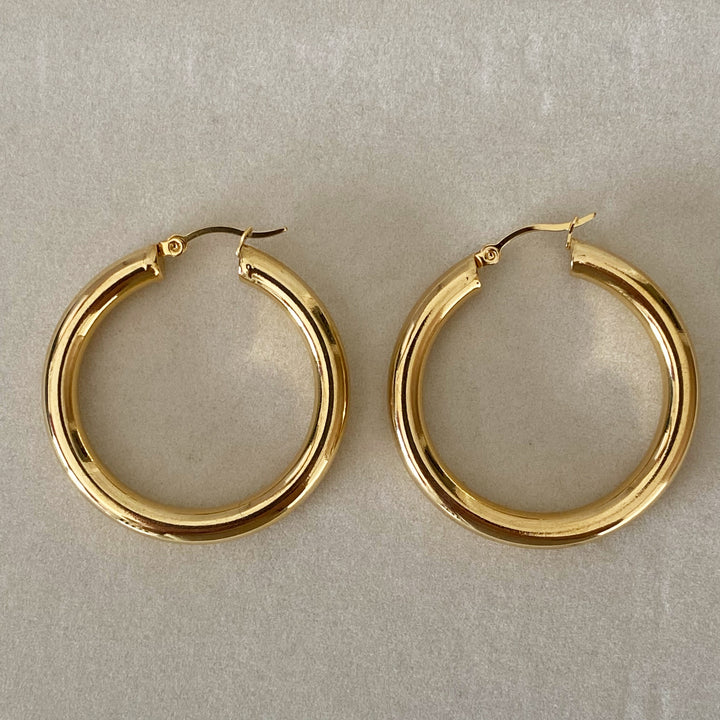 KATE GOLD MEDIUM EARRINGS
