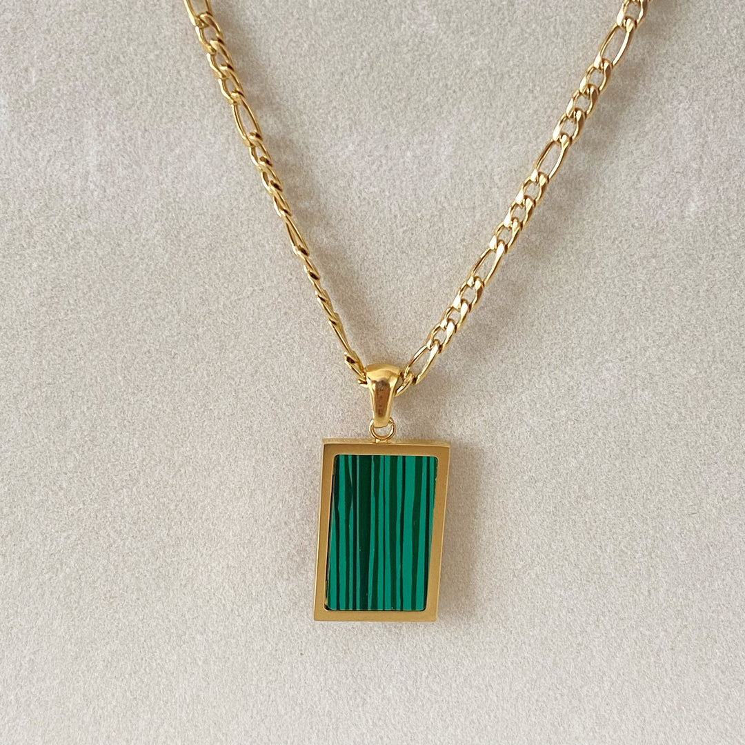 IRIA GREEN NECKLACE