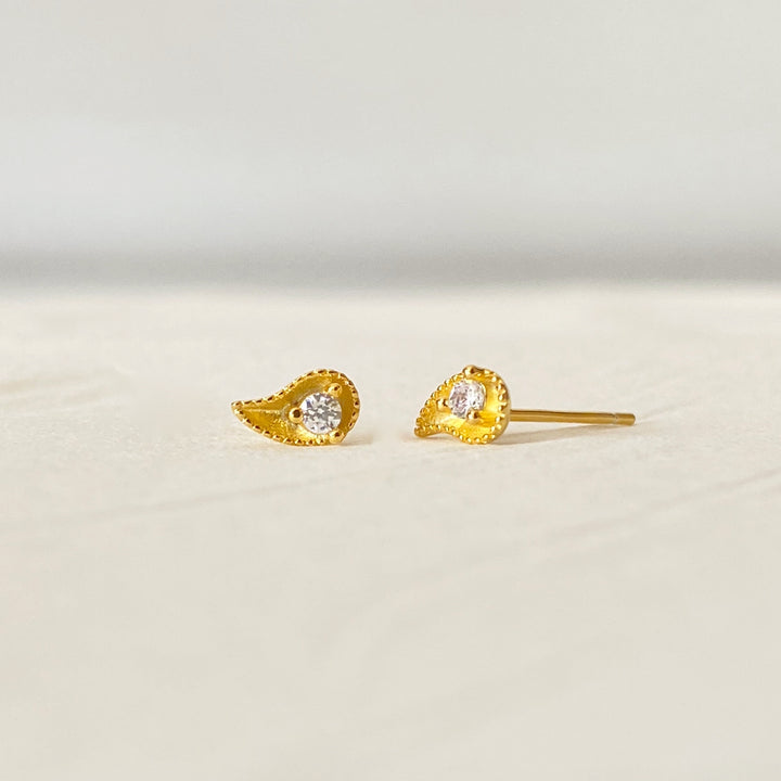 DROP GOLD EARRINGS