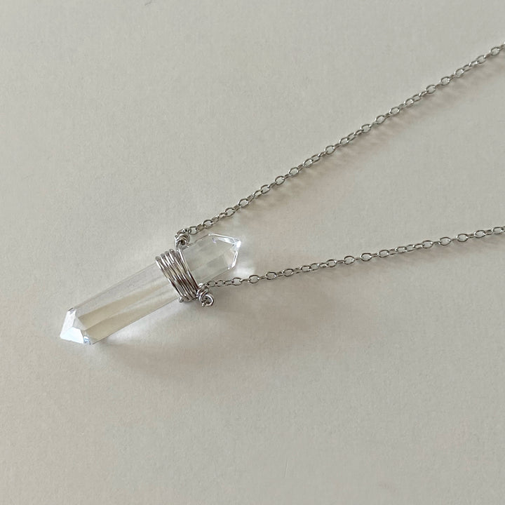 CRYSTAL QUARTZ SILVER NECKLACE