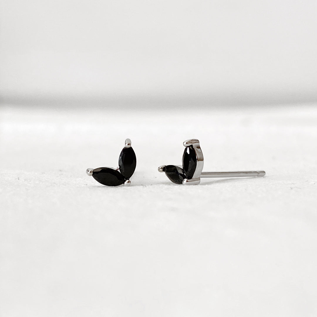 EMMA SILVER BLACK EARRINGS