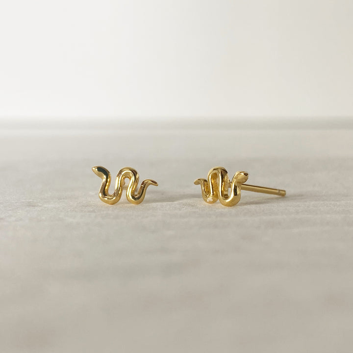 ARA PLAIN GOLD EARRINGS